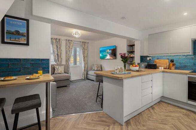 3 bed property, in Bonhay Road, £375,000