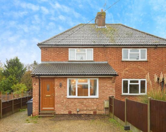 3 bed property, in Meads Road, £325,000