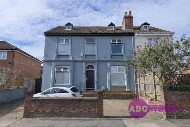 7 bed property, in Grove Road, £340,000