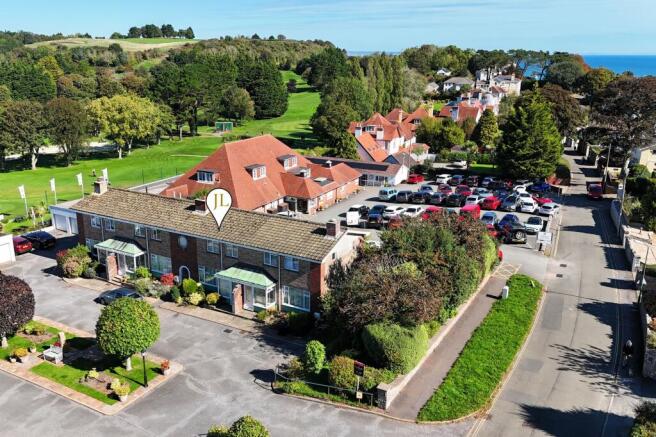 2 bed property, in St Marychurch, £299,950