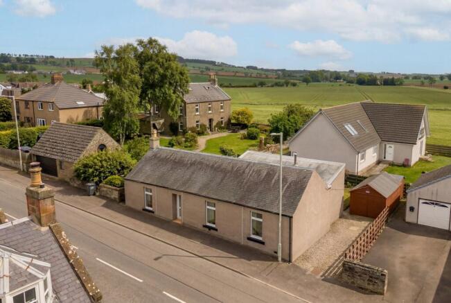 3 bed property, in 28 Pitairlie Road, £199,000
