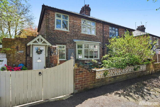 3 bed property, in Flers Avenue, £330,000