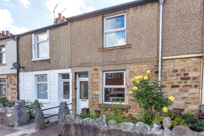 2 bed property, in Lincoln Road, £159,950