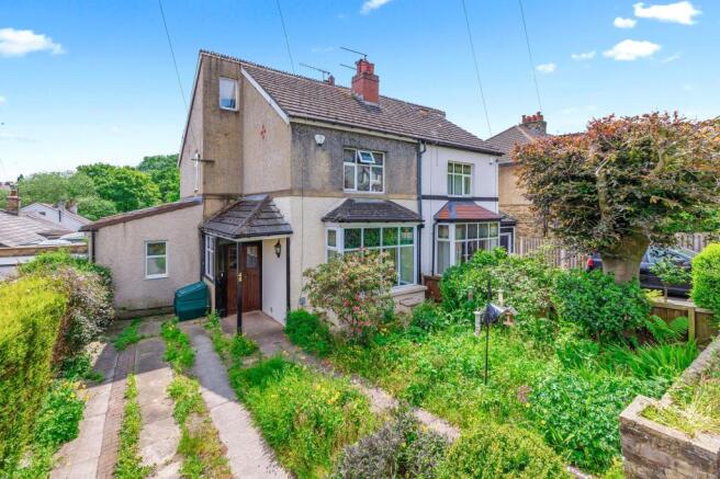 4 bed property, in Redburn Drive, £325,000