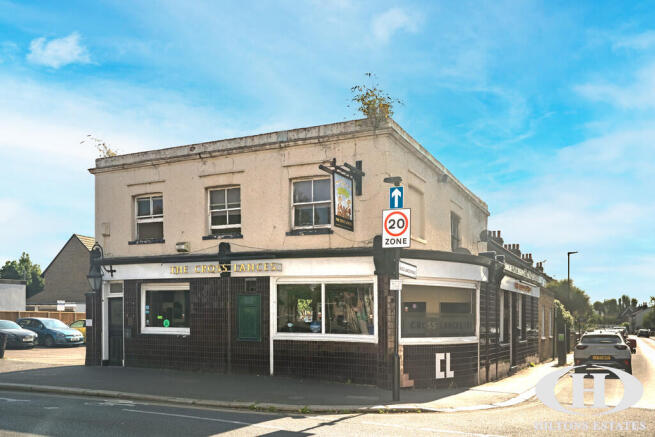 Land, in Hanworth Road, £1,999,950