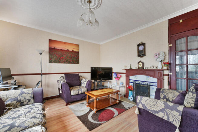 3 bed property, in Kellaway Road, £415,000
