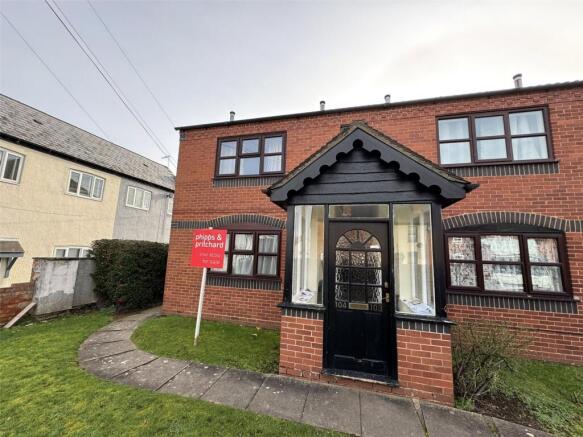 1 bed property, in Mill Lane, £79,000