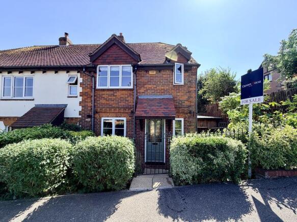 3 bed property, in Bakers Orchard, £585,000