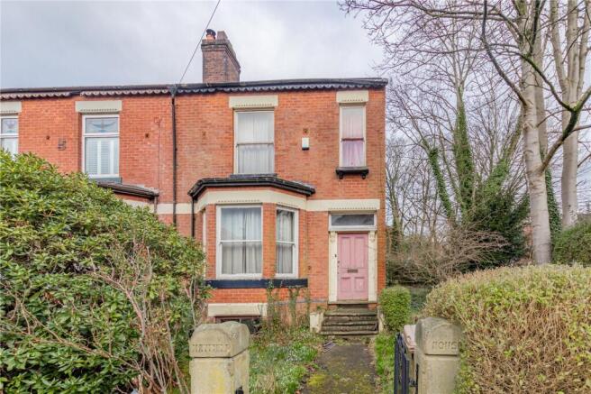 4 bed property, in Sunny Brow Road, £290,000