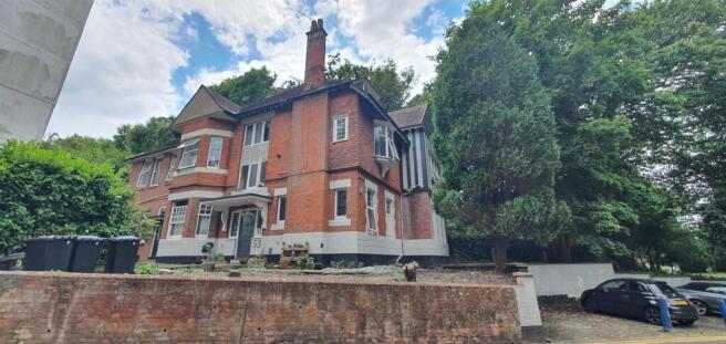 1 bed property, in St. Peters Road, £85,000