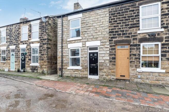 2 bed property, in New Street, £175,000