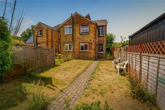 3 bed property, in Albury Road, £350,000