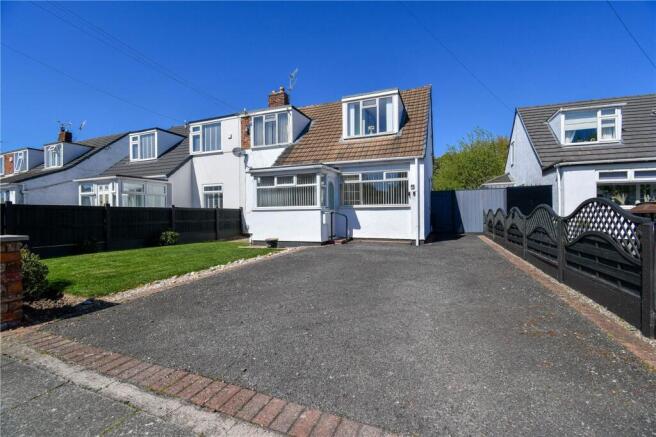 3 bed property, in Upton Park Drive, £280,000