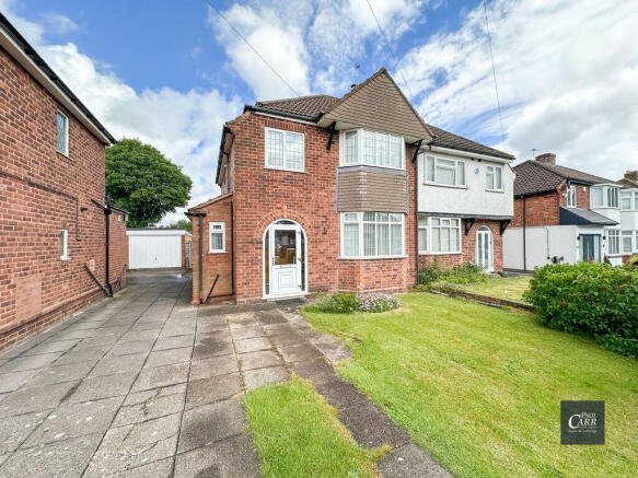 3 bed property, in Windermere Drive, £325,000
