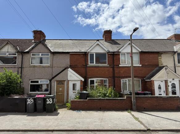 3 bed property, in 31 Leicester Road, £30,000