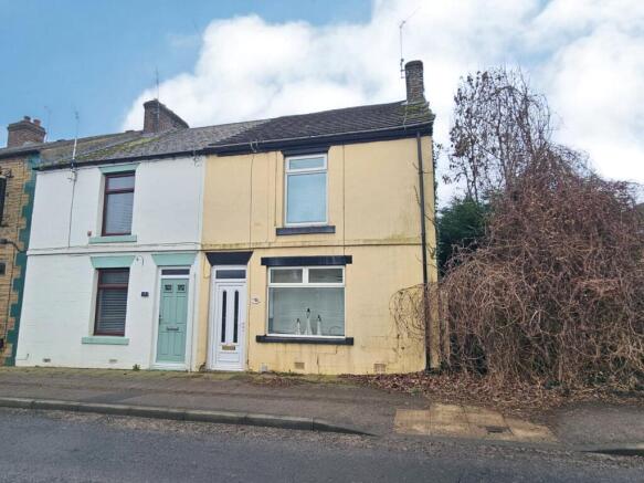 3 bed property, in Front Street, £45,000