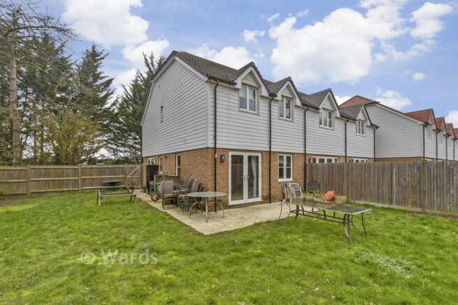 3 bed property, in Old School Place, £425,000