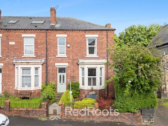 3 bed property, in Peterson Road, £220,000
