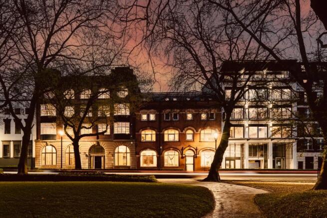 1 bed property, in 30 St. Pauls Square, £299,950