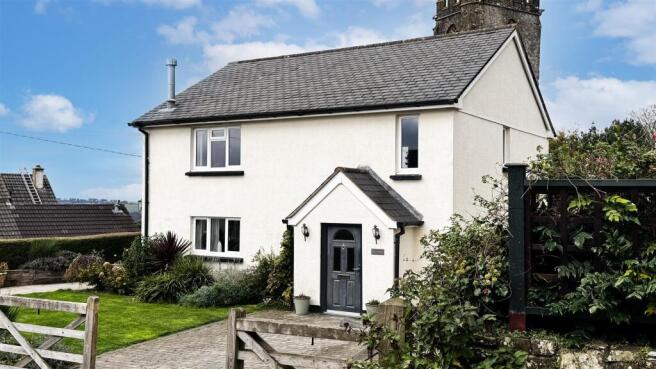 3 bed property, in Barnstaple EX32, £400,000