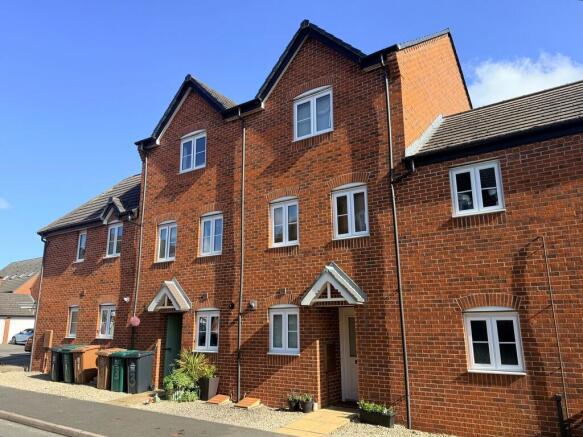 4 bed property, in Nothill Road, £235,000