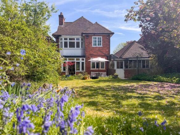 3 bed property, in Loughborough Road, £415,000