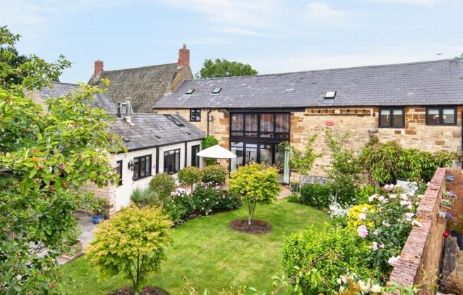 4 bed property, in Water Lane, £850,000