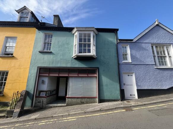 1 bed property, in Carmarthen Street, £220,000