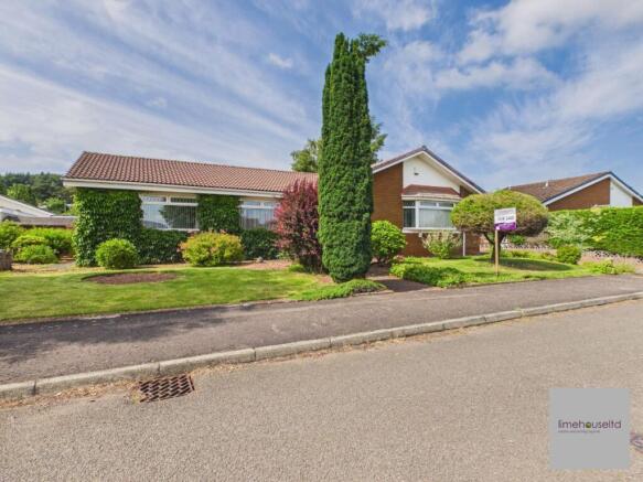 4 bed property, in Cardon Drive, £370,000
