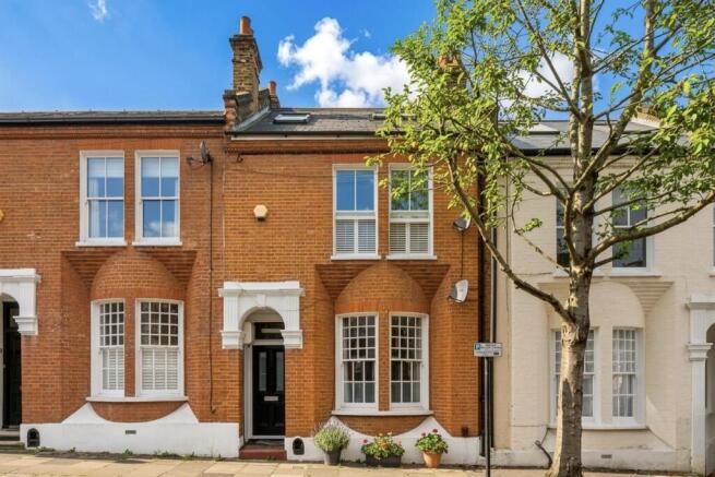 2 bed property, in Netherford Road, £600,000