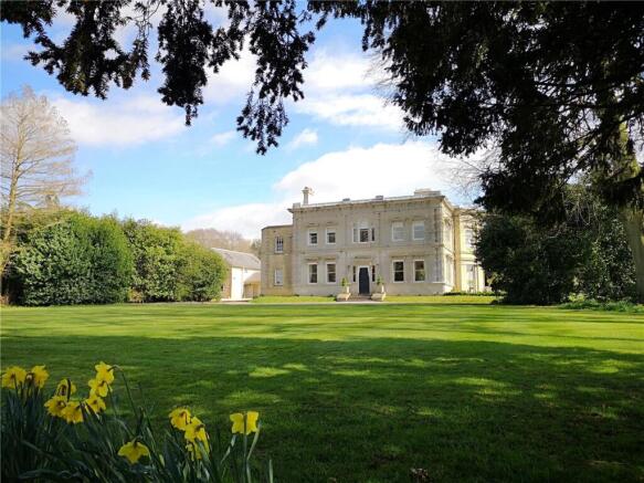 9 bed property, in Cleatham, £1,200,000