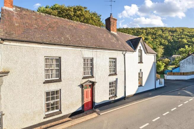 6 bed property, in Temeside House & No.21-22, £325,000