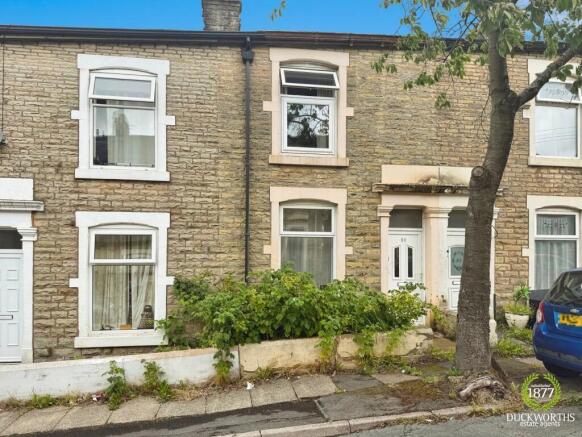 2 bed property, in Gillibrand Street, £80,000