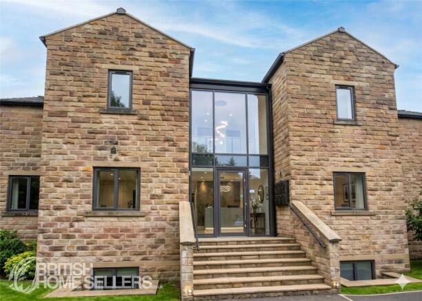 3 bed property, in Abbey Lane, £360,000