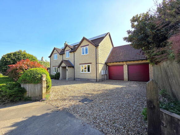 4 bed property, in Westlands Lane, £650,000