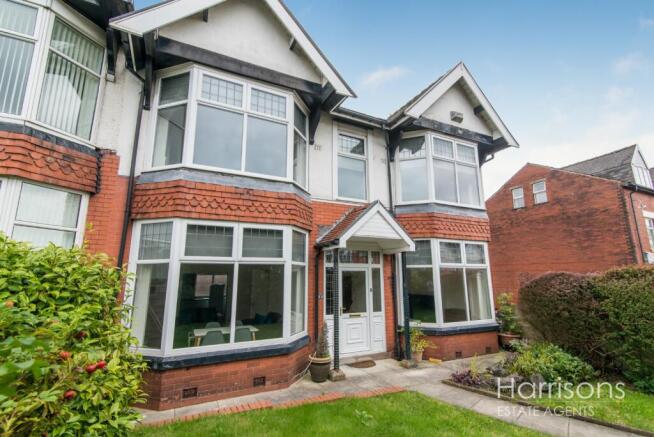 5 bed property, in Somerset Road, £340,000