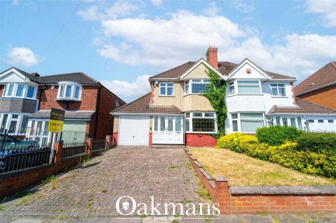 3 bed property, in Bodenham Road, £300,000