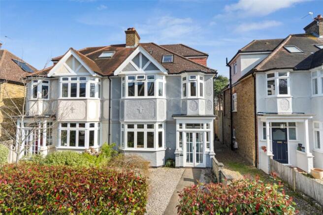 5 bed property, in Clarence Road, £1,500,000