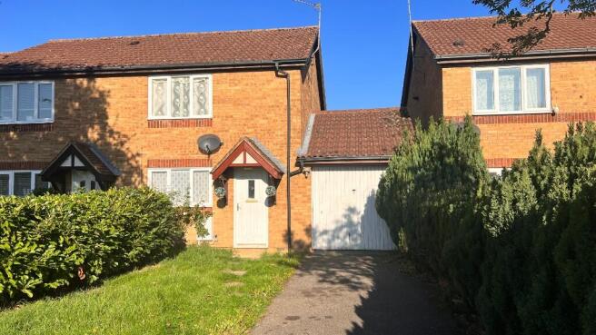 2 bed property, in Prins Avenue, £169,995