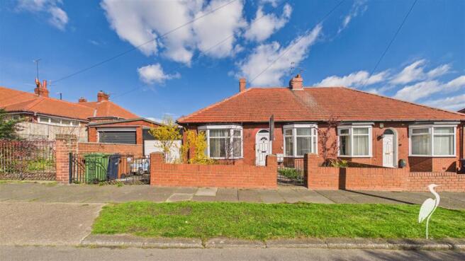 2 bed property, in Mount Grove, £180,000