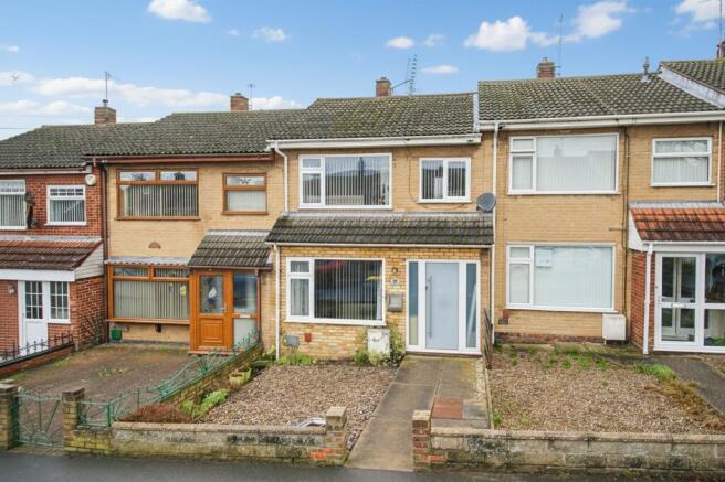 3 bed property, in York Road, £180,000