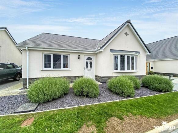 2 bed property, in Llys Glasfryn, £475,000