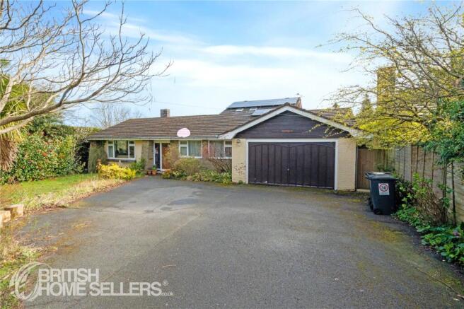 5 bed property, in School Lane, £700,000