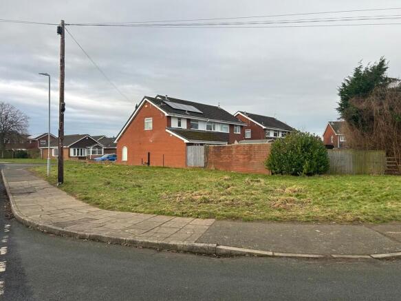 Land, in Gowy Close, £29,995