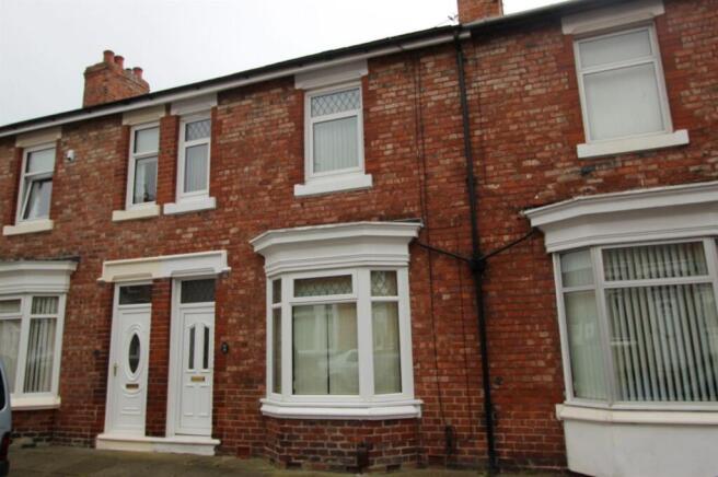 3 bed property, in Grosvenor Street, £72,000