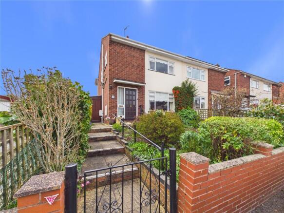 3 bed property, in Lansdowne Crescent Lane, £280,000
