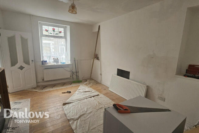 2 bed property, in Edmondes Street, £95,000