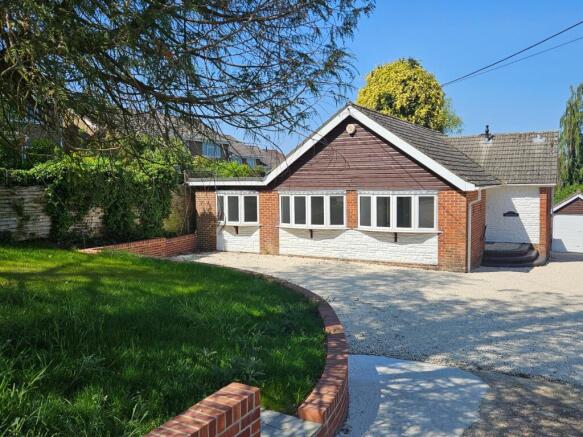 3 bed property, in Curdridge Lane, £510,000