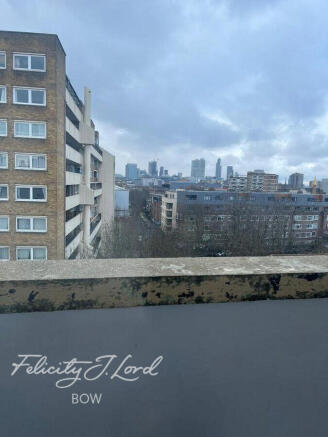 1 bed property, in Sidney Street, £265,000