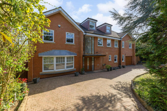 5 bed property, in Valencia Road, £3,750,000